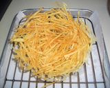 ポテトのバスケットに入ったえびチリソース作り方3写真