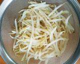 もやしと鶏肉の黒ごまナムル作り方3写真