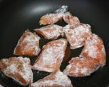 隠し味にチーズと白みそ❗️鮭のシチュー作り方1写真