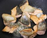 隠し味にチーズと白みそ❗️鮭のシチュー作り方2写真