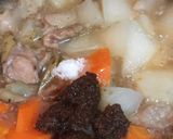 簡単‼️鶏皮で野菜いっぱいモツ煮風作り方3写真