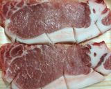 賞味期限切れの豚ロース肉のソテー作り方1写真