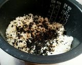 ダシダでがっつりわかめとごま油のおにぎり作り方1写真