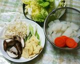 しょうゆ味♪鱈としゃぶしゃぶ肉の寄せ鍋☆作り方2写真
