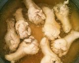 スープを味わう♪鶏手羽元と野菜のスープ作り方2写真