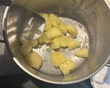 ローストナッツとクリームチーズのいももち作り方4写真