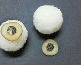 ハロウィンに目玉おむすび作り方5写真