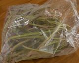 副産物でもう一品☆さつまいも茎のきんぴら作り方1写真