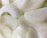 材料２つ簡単副菜☆玉ねぎと卵の油炒め♡作り方1写真