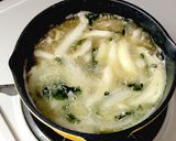 簡単☆ダシダで韓国風☆さば缶わかめスープ作り方3写真