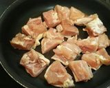 簡単おつまみ♪鶏肉と白菜のマスタード蒸し作り方3写真