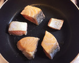 味噌と豆乳で作る鮭ときのこの和風シチュー作り方3写真