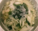 じゃがいも、玉ねぎ、ワカメの味噌汁♪作り方3写真