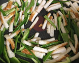 節約料理‼︎竹輪とピーマンの韓国風炒め作り方2写真