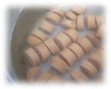 ☆いもむしくんのウインナー（キャラ弁）☆作り方4写真