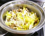 味付けは白だしのみ！しめじと白菜の煮物作り方5写真