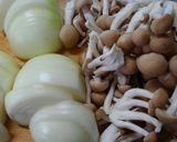 ごぼうと鶏挽き肉のコンソメ醤油スープ作り方2写真