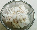 さつまいもと鶏肉の煮物作り方2写真