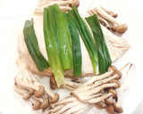 レンジのみで簡単に♪蒸し鶏の胡麻マヨ★作り方4写真