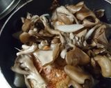 フライパンひとつで！鶏胸肉きのこソテー☆作り方6写真