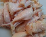 大根と鶏皮ときのこの味噌煮込み☆作り方1写真