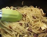 きのことサラミのオイルスパゲティ作り方8写真