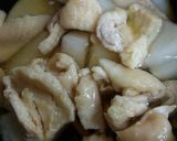 大根と鶏皮ときのこの味噌煮込み☆作り方5写真