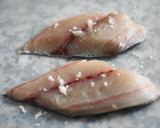 ごはんのすすむ、肉や魚の甘酒漬け焼き作り方1写真