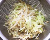 もやしとキャベツのごまマヨサラダ作り方4写真