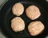 簡単時短！おいしい豚肉100%ハンバーグ作り方2写真