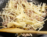 もやしと豚ひき肉の食べる中華風スープ鍋作り方2写真