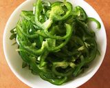 苦くない！簡単ピーマンのおかか炒め作り方1写真