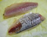 焦らずゆっくり!鯵と豆苗のお吸い物作り方1写真