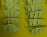 タネの量で失敗激減！餃子の包み方作り方7写真