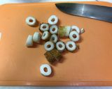 簡単！舞茸とちくわと大豆の塩胡椒炒め作り方1写真