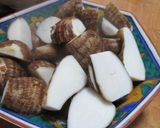 《とまーす皮付き里芋の酢茹で》ごま塩で作り方4写真