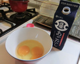 あごだしつゆでカニカマ＆ねぎのだし巻卵作り方1写真