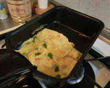あごだしつゆでカニカマ＆ねぎのだし巻卵作り方4写真