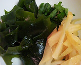 わかめとたくあんの和え物作り方1写真