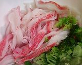 カニカマとブロッコリーゆかり和え作り方1写真