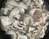 豚バラとニラの極上 塩鍋作り方6写真