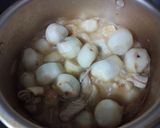 里芋と鶏の味噌生姜煮作り方4写真