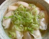 寒い朝にレンジで簡単♪冷凍餃子スープ作り方2写真