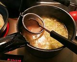 白菜とベーコンのコンソメみそ汁作り方6写真