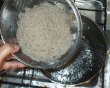 油揚げの巾着で煮る♪福袋♪糸こんにゃく作り方4写真