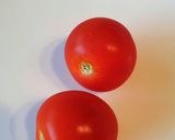 キャラ弁*ミニトマトでミニミッキー作り方1写真