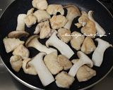 鶏むね肉とエリンギのバター醤油ソテー作り方4写真