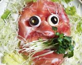 【ハロウィン】生ハムポテトサラダ顔面盛り作り方3写真