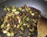 ネギ大量消費☆太ネギ丼・挽肉は脇役作り方5写真