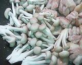 鶏としめじの炒めもの作り方3写真